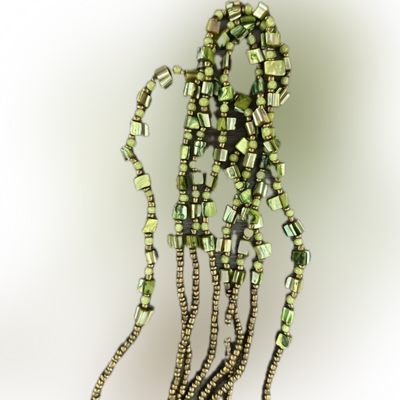 Vintage Green Beaded Necklace Earthy Accents - Picture 5 of 8